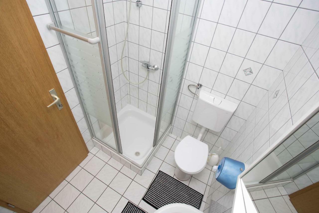 Lanterna Rooms Turanj Buitenkant foto